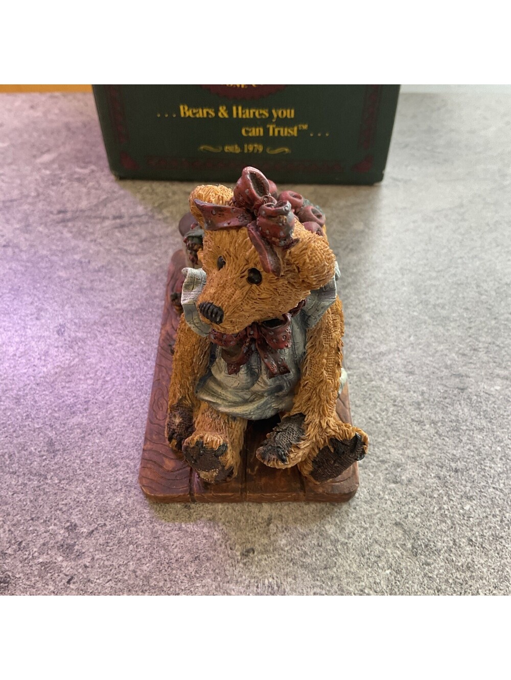 1993 Boyds Bear & Friends Collection "Bailey... In The Orchard" #2006 Apples